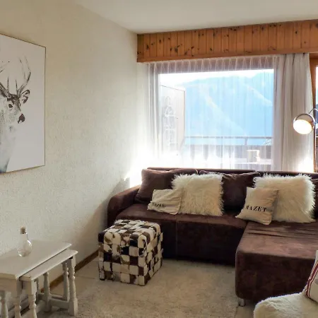Austral 305 By Interhome